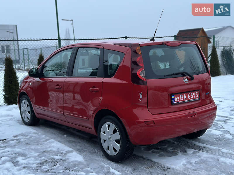 Хэтчбек Nissan Note 2010 в Виннице