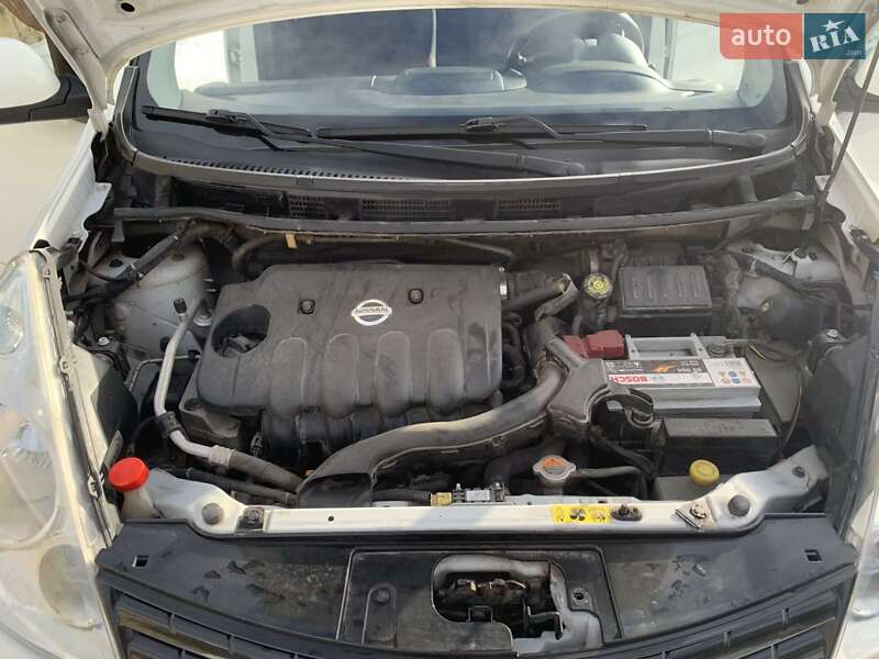 Хэтчбек Nissan Note 2010 в Черновцах