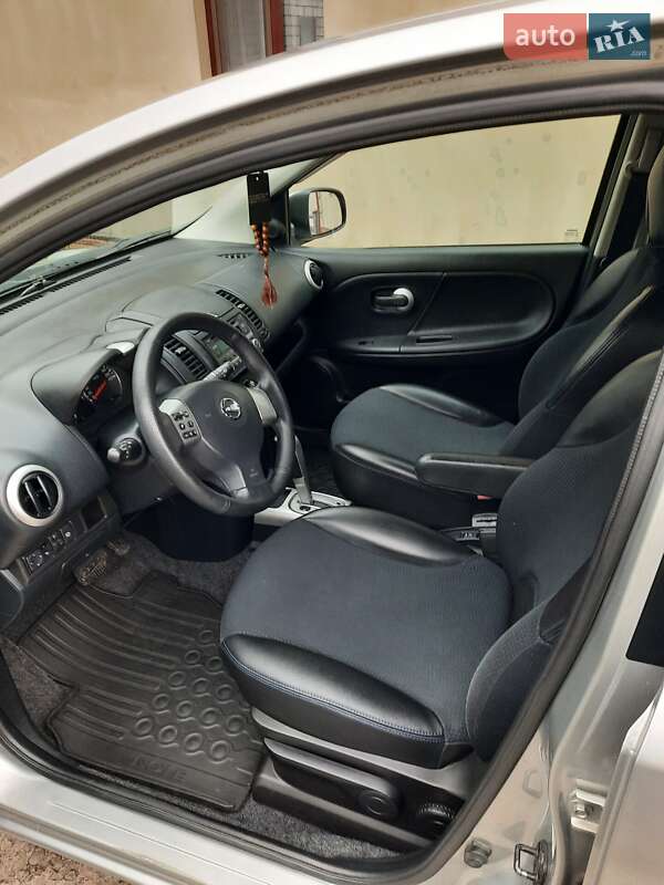 Хэтчбек Nissan Note 2013 в Новомосковске