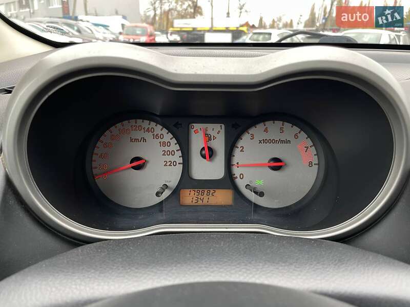 Хэтчбек Nissan Note 2007 в Киеве