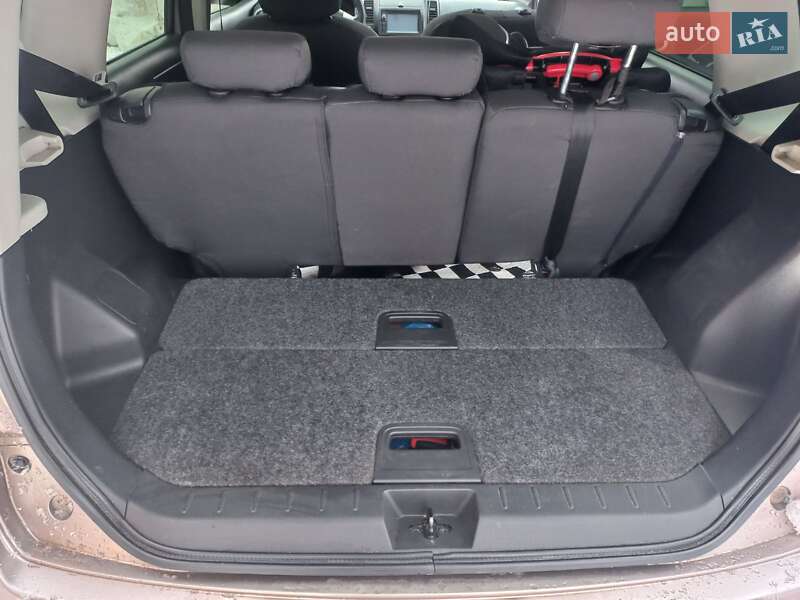 Хэтчбек Nissan Note 2012 в Тернополе фото 12 Хэтчбек Nissan Note 2012 в Тернополе