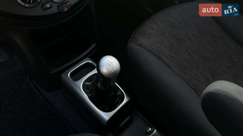 Хэтчбек Nissan Note 2009 в Виннице