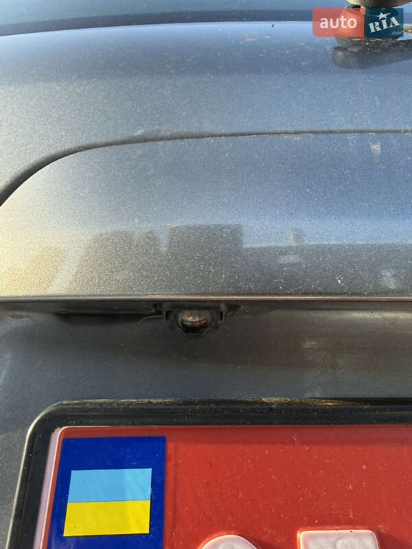 Хэтчбек Nissan Note 2013 в Луцке