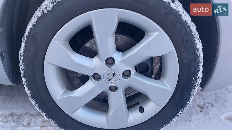 Хетчбек Nissan Note 2010 в Луцьку