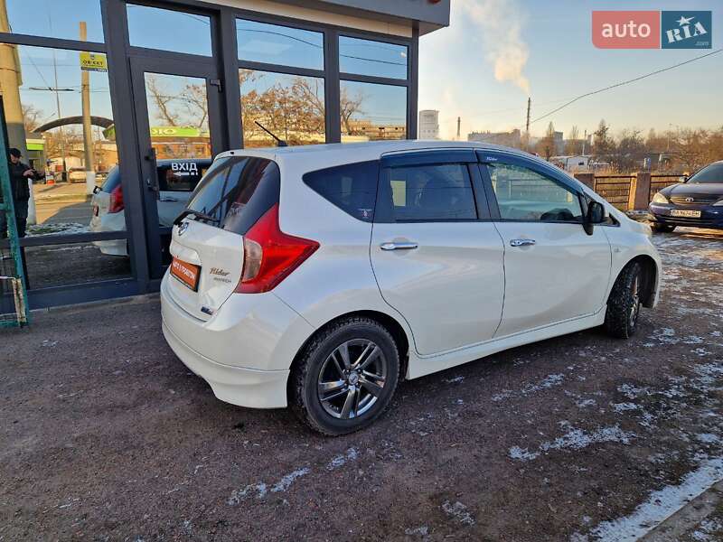 Хетчбек Nissan Note 2012 в Кропивницькому