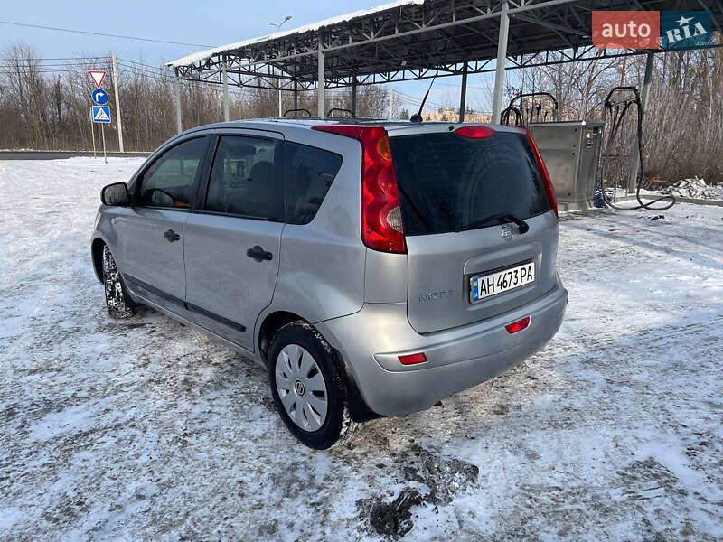 Хетчбек Nissan Note 2008 в Полтаві