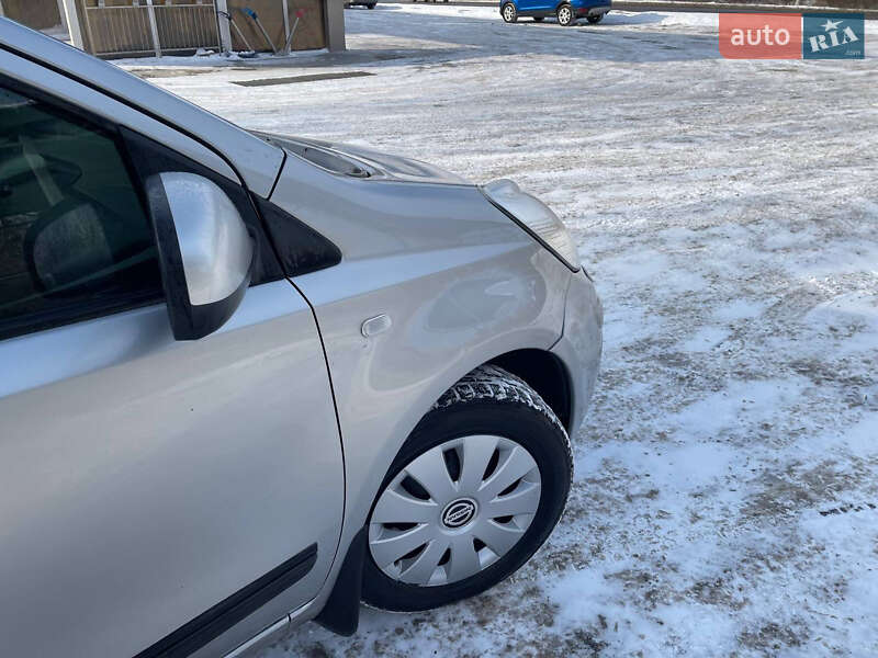 Хетчбек Nissan Note 2008 в Полтаві