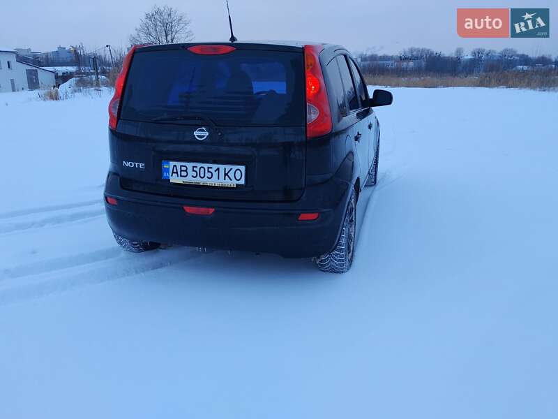 Хэтчбек Nissan Note 2008 в Виннице