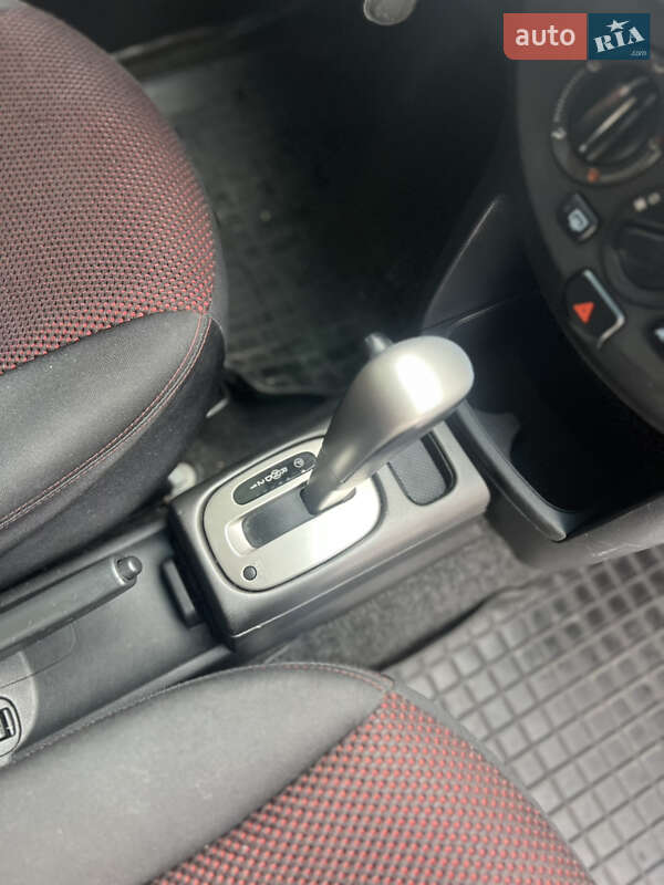 Хэтчбек Nissan Note 2008 в Тульчине фото 17 Хэтчбек Nissan Note 2008 в Тульчине