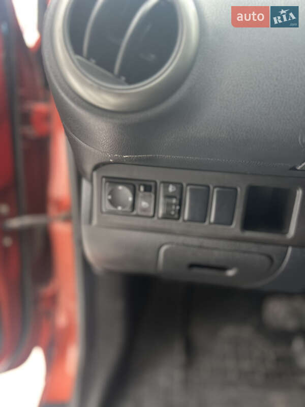 Хэтчбек Nissan Note 2008 в Тульчине фото 6 Хэтчбек Nissan Note 2008 в Тульчине