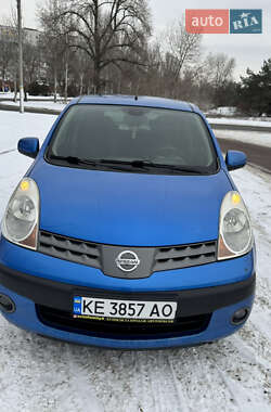 Хэтчбек Nissan Note 2006 в Каменском