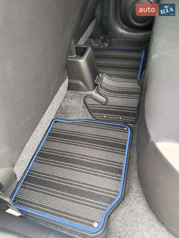 Хэтчбек Nissan Note 2019 в Киеве фото 34 Хэтчбек Nissan Note 2019 в Киеве