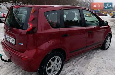 Хэтчбек Nissan Note 2012 в Ровно
