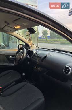 Хэтчбек Nissan Note 2006 в Киеве