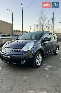 Хэтчбек Nissan Note 2006 в Подольске