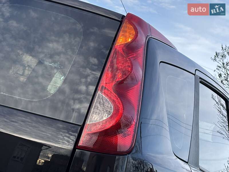 Хетчбек Nissan Note 2007 в Дрогобичі