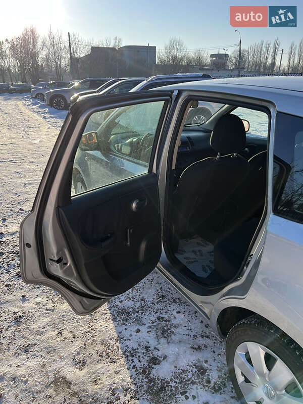 Хэтчбек Nissan Note 2007 в Черкассах