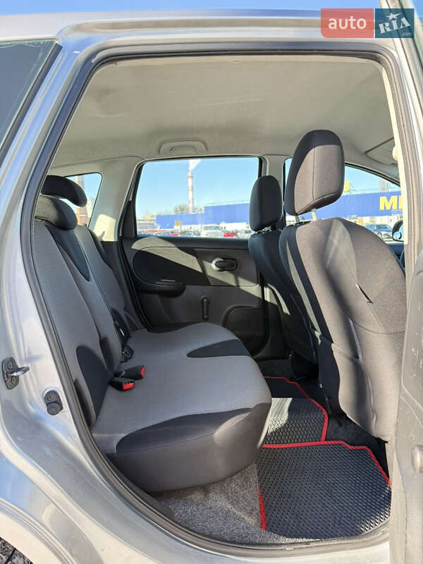 Хэтчбек Nissan Note 2009 в Житомире