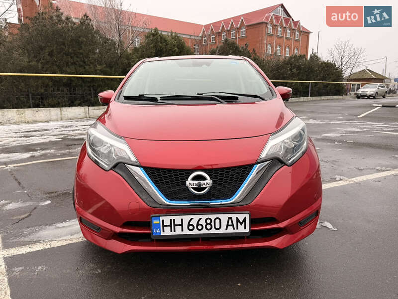 Хэтчбек Nissan Note 2018 в Одессе