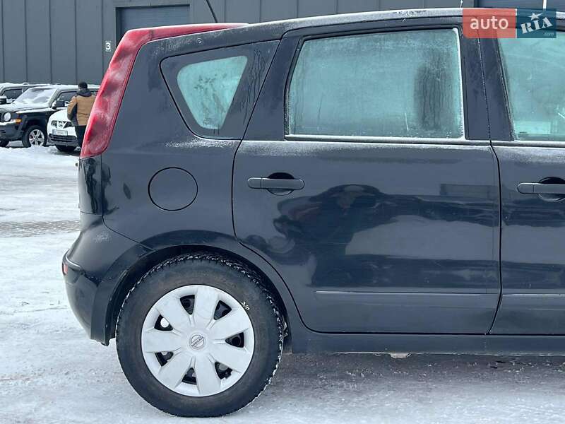 Хэтчбек Nissan Note 2011 в Львове