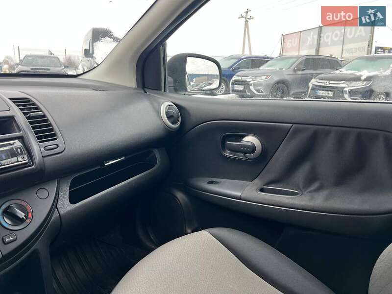 Хэтчбек Nissan Note 2011 в Львове