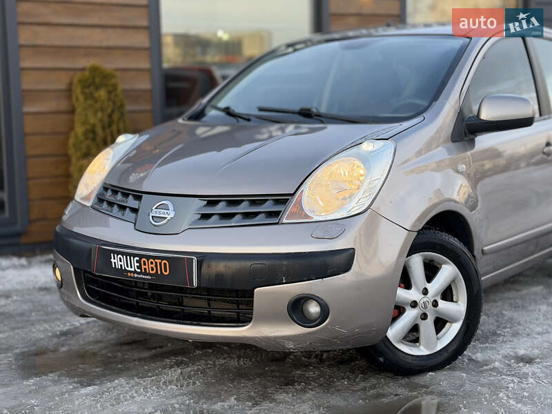 Хетчбек Nissan Note 2006 в Шептицькому