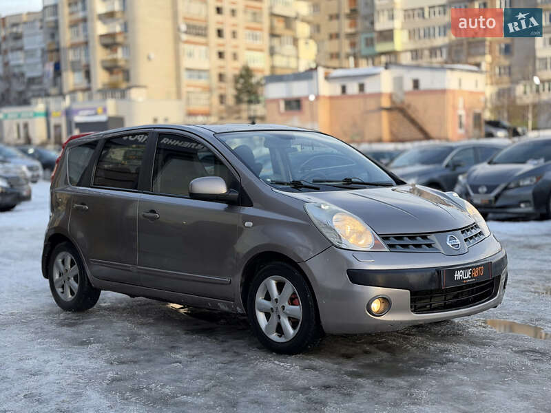 Хетчбек Nissan Note 2006 в Шептицькому