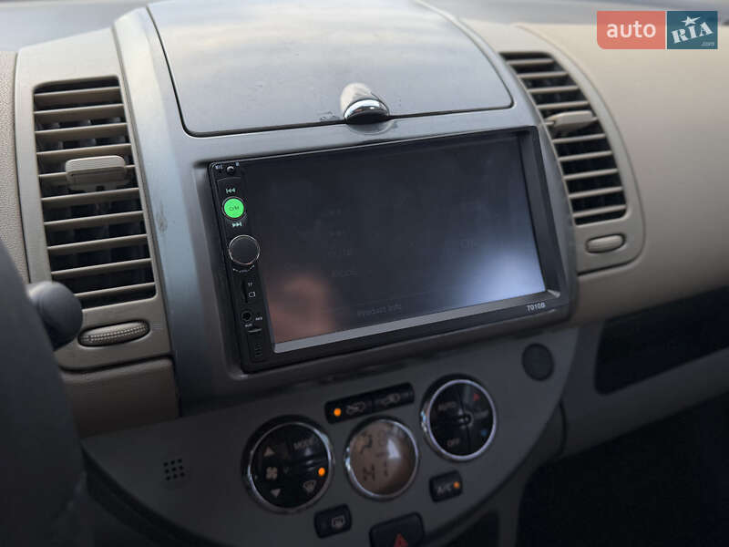 Хетчбек Nissan Note 2006 в Шептицькому