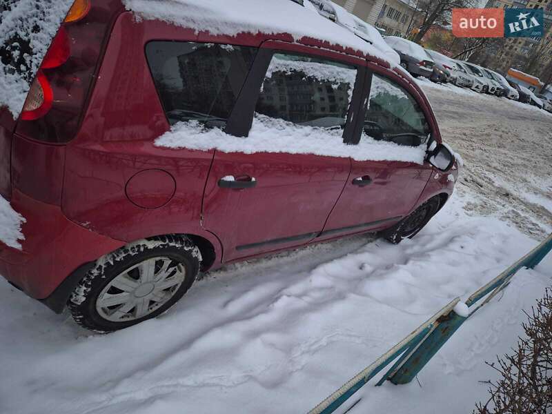 Хэтчбек Nissan Note 2012 в Киеве фото 2 Хэтчбек Nissan Note 2012 в Киеве