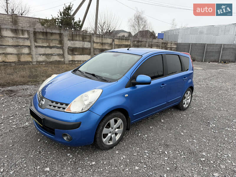 Хэтчбек Nissan Note 2006 в Каменском фото Хэтчбек Nissan Note 2006 в Каменском