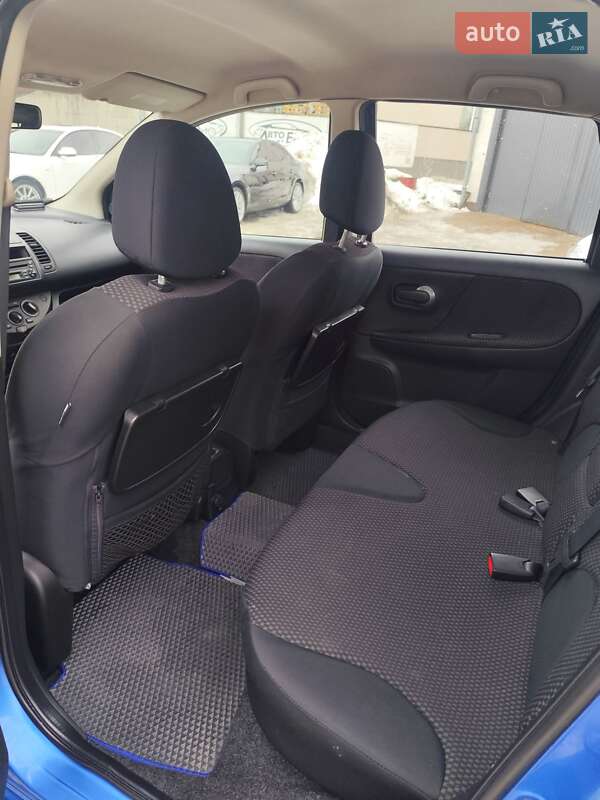 Хэтчбек Nissan Note 2006 в Чернигове