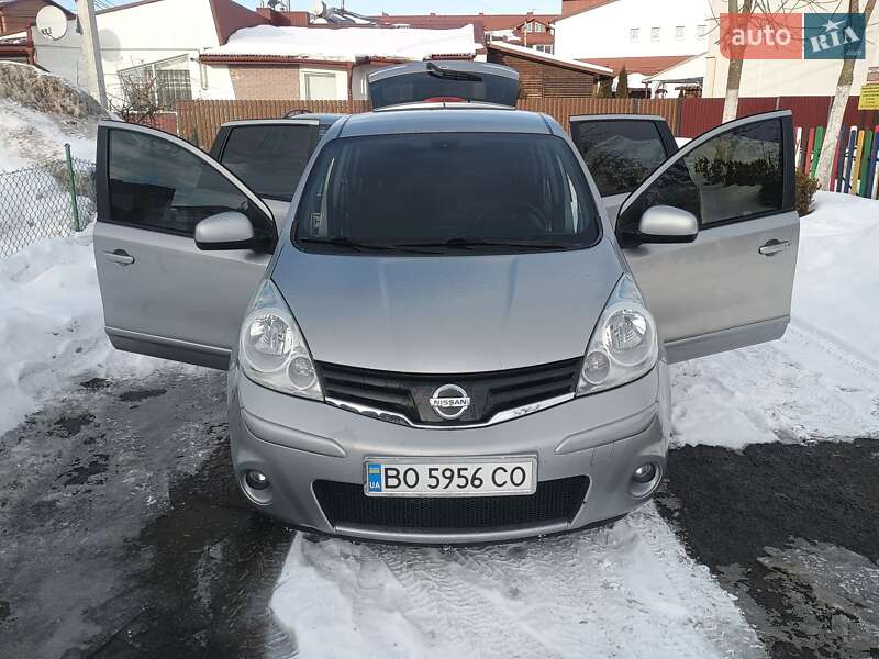 Хэтчбек Nissan Note 2010 в Тернополе