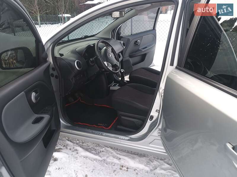 Хэтчбек Nissan Note 2010 в Тернополе