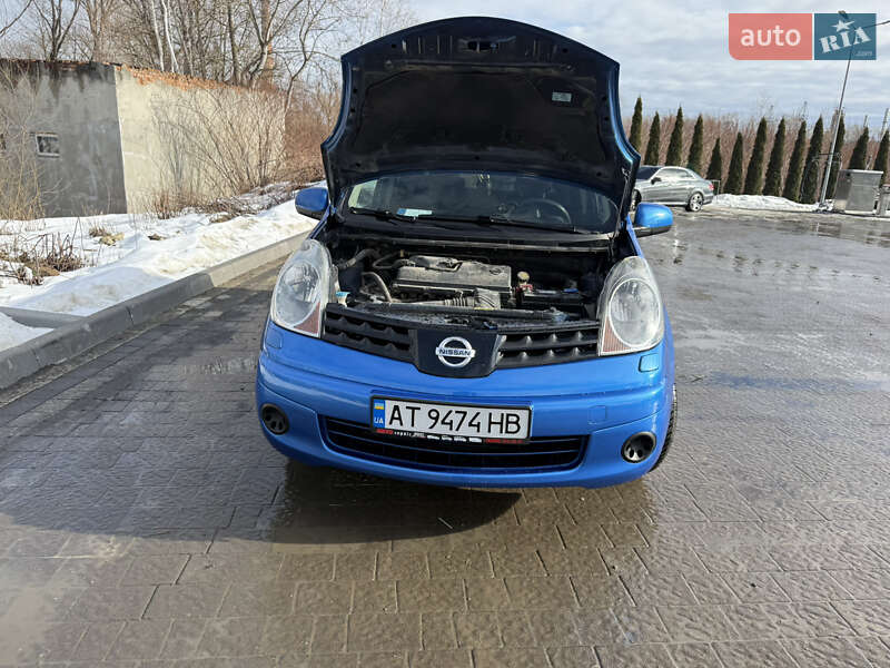 Хэтчбек Nissan Note 2008 в Надворной