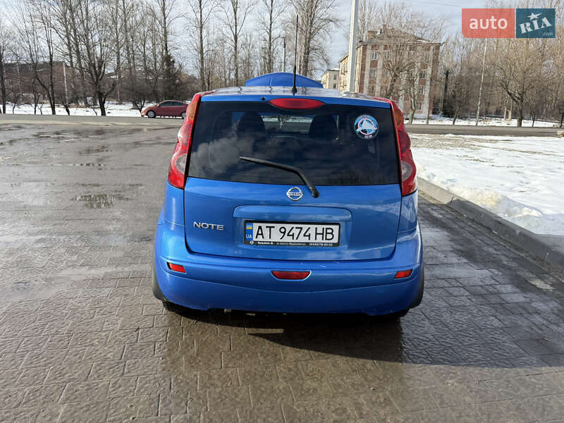Хэтчбек Nissan Note 2008 в Надворной
