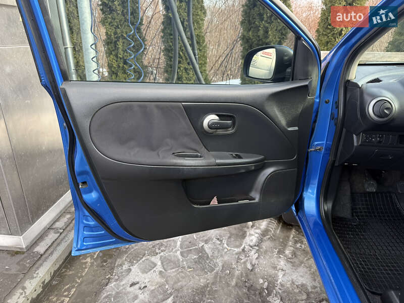 Хэтчбек Nissan Note 2008 в Надворной