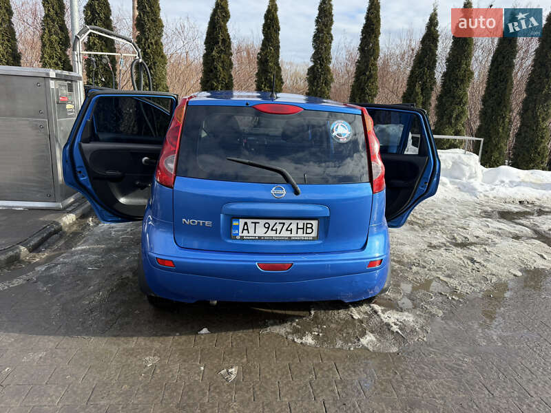 Хэтчбек Nissan Note 2008 в Надворной