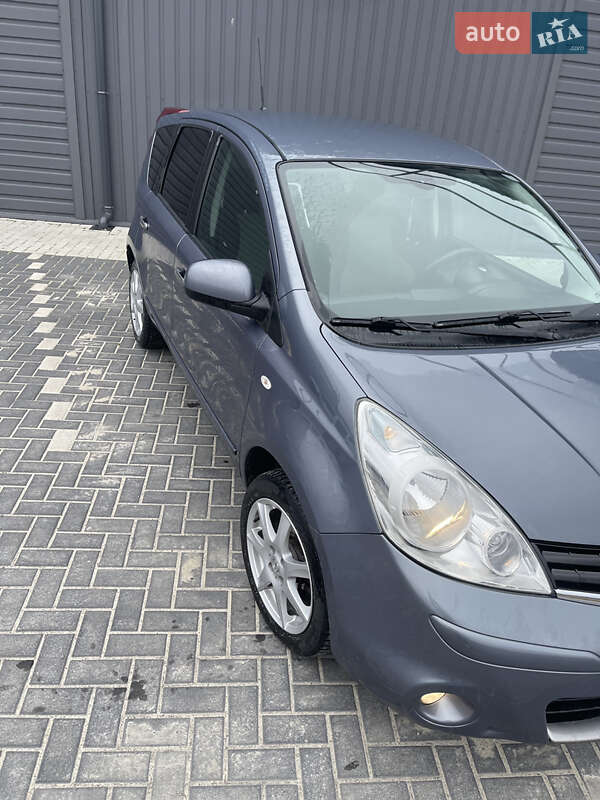 Хэтчбек Nissan Note 2011 в Кропивницком