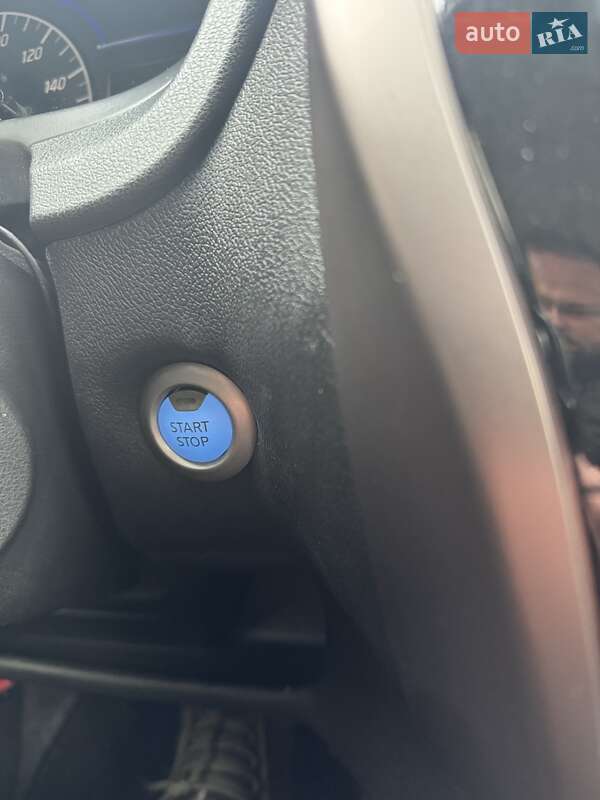 Хэтчбек Nissan Note 2019 в Киеве фото 19 Хэтчбек Nissan Note 2019 в Киеве