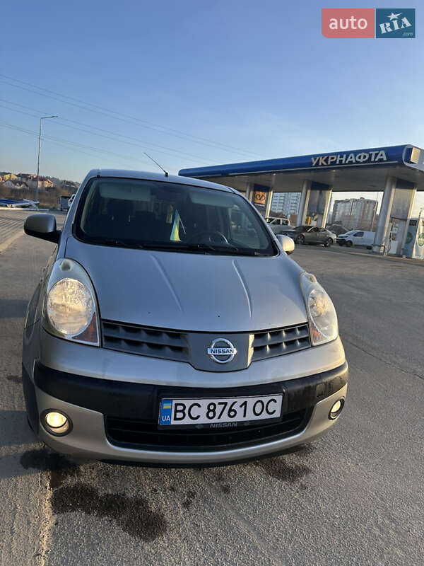 Хетчбек Nissan Note 2006 в Дрогобичі