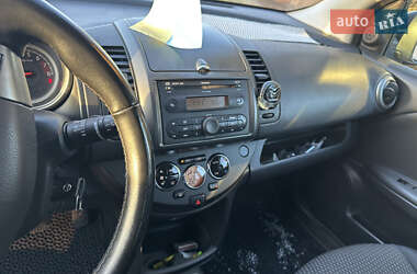 Хетчбек Nissan Note 2006 в Дрогобичі