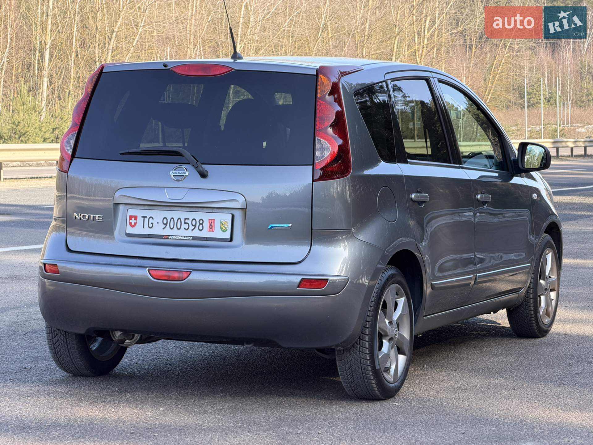 2010 Nissan Note - мініатюра 10