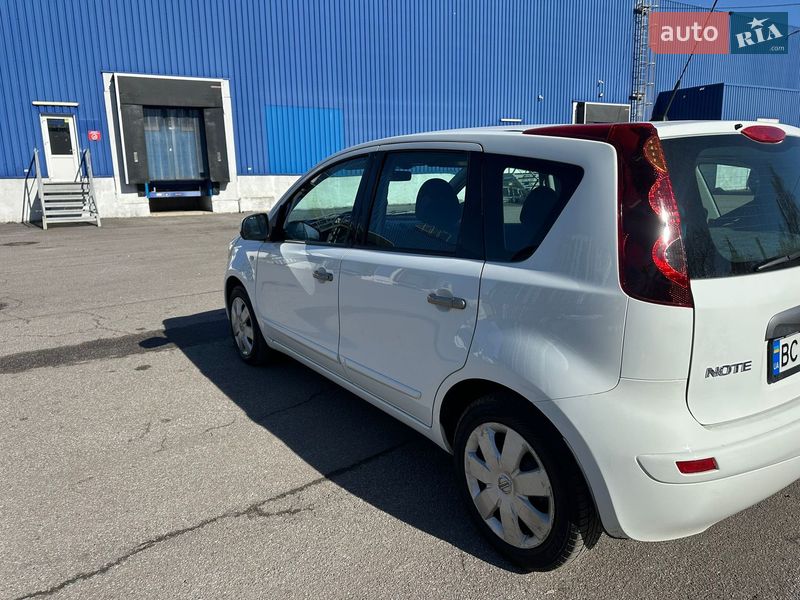 Хетчбек Nissan Note 2011 в Львові