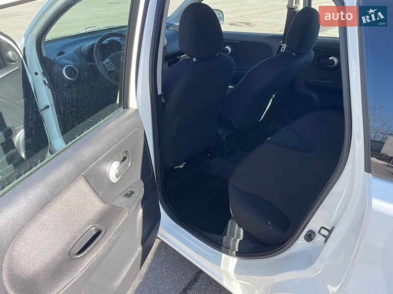 Хетчбек Nissan Note 2011 в Львові