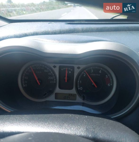 Хэтчбек Nissan Note 2006 в Львове