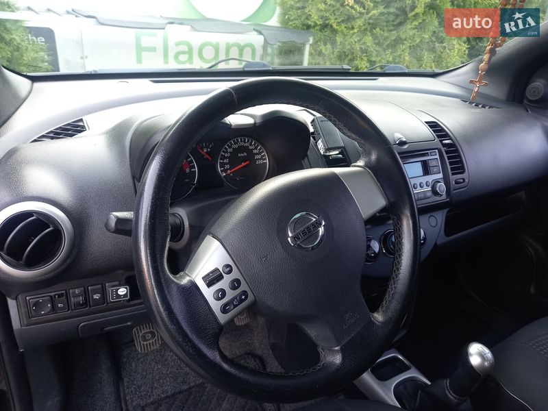 Хэтчбек Nissan Note 2013 в Ивано-Франковске