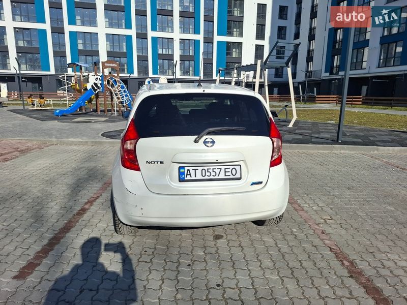 Хетчбек Nissan Note 2013 в Івано-Франківську