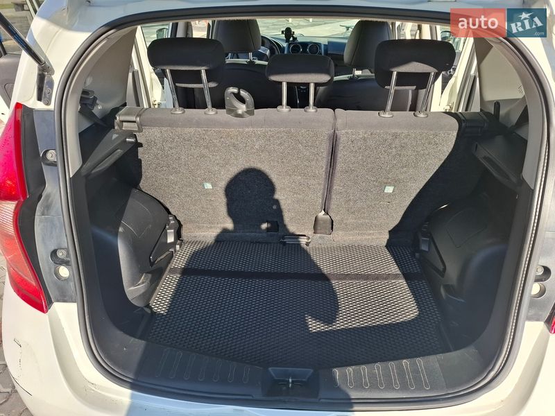 Хетчбек Nissan Note 2013 в Івано-Франківську