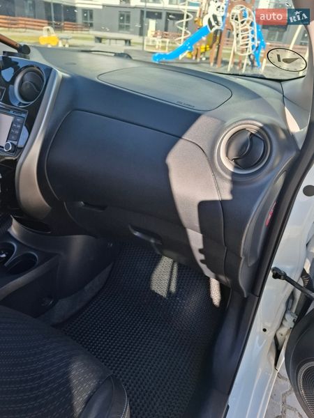 Хетчбек Nissan Note 2013 в Івано-Франківську