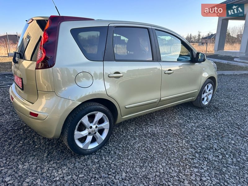 Хетчбек Nissan Note 2009 в Луцьку